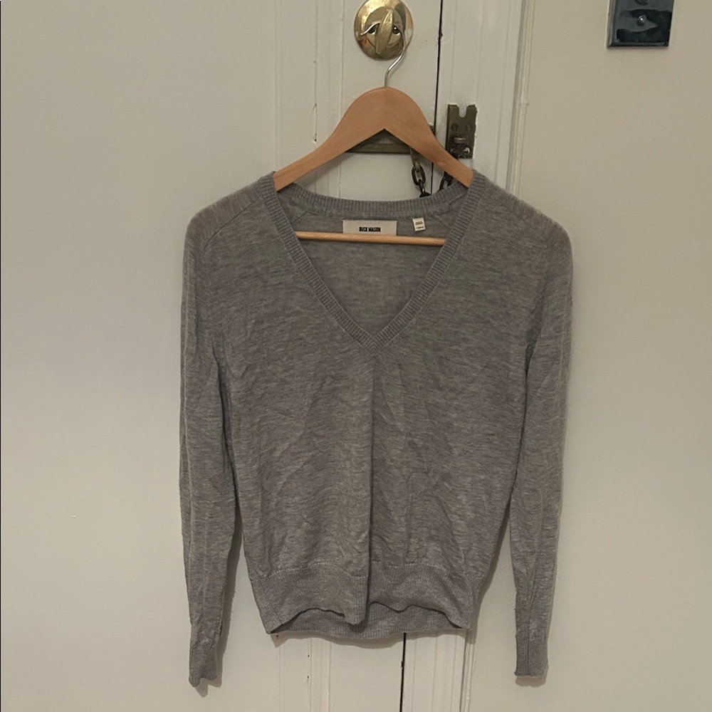 Buck Mason featherweight cashmere vneck sweater